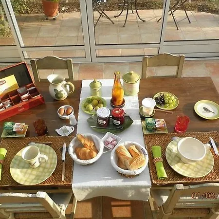 Bed & Breakfast Au Bas Chalonge D'hotes 3*