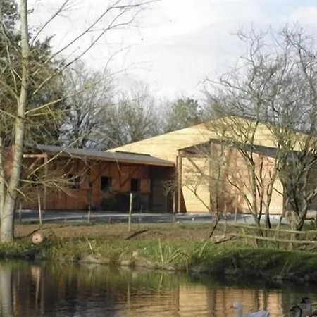 Au Bas Chalonge D'hotes