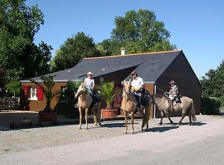 Au Bas Chalonge D'hotes